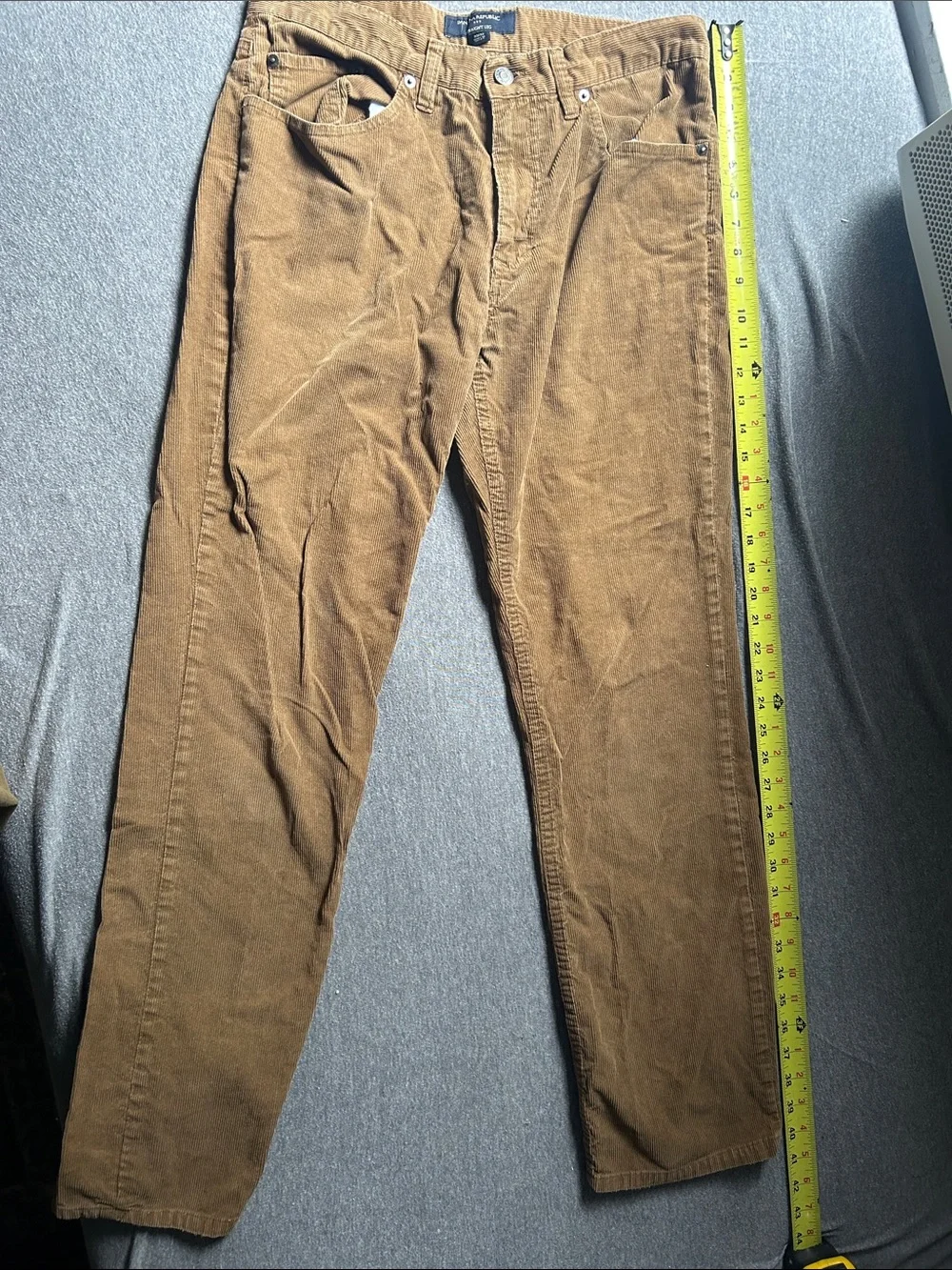 Banana Republic Men's Corduroy Pants in Tan Brown 33/32